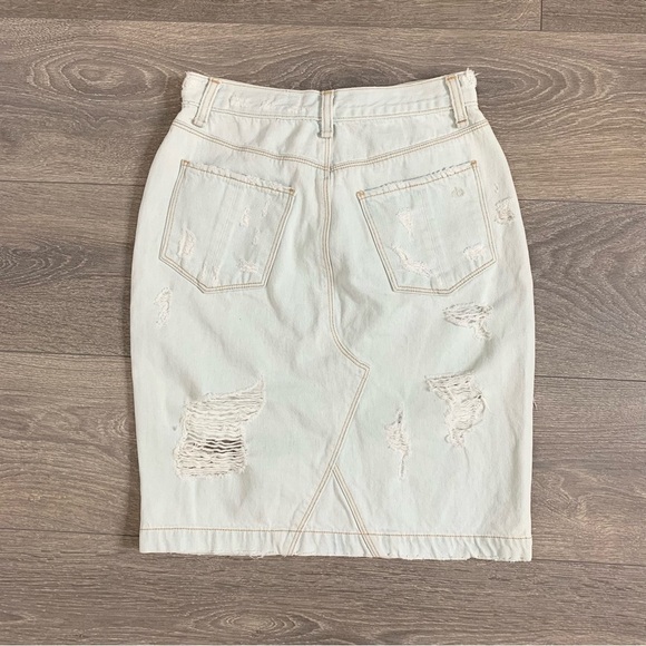 Rag and Bone Denim Jean Mini Skirt Shredded Light Wash Distressed High Rise - Picture 10 of 11
